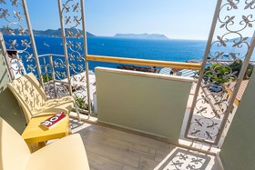 Defne Hotel