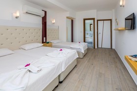 Defne Hotel