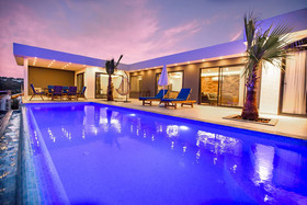 Golden Villa