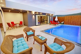 Golden Villa