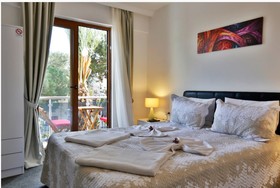 Himm Hotel