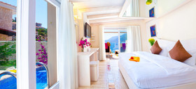 Peninsula Gardens Hotel & Beach
