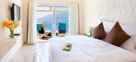 Peninsula Gardens Hotel & Beach