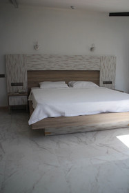 Narr Hotel