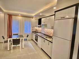 Sarisoy Apart