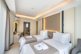 Seatown Hotel
