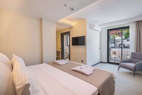 Seatown Hotel