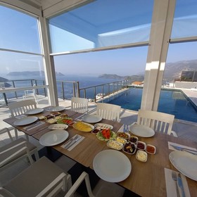 Un Amor The Hotel