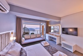 Un Amor The Hotel