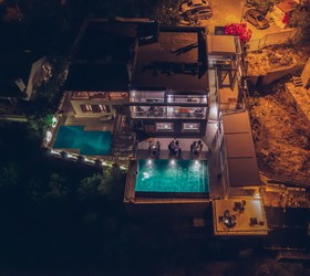 Un Amor The Hotel