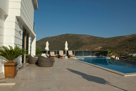 Villa Moonshine
