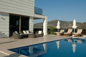 Villa Moonshine