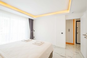 Yosun Apart