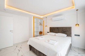 Yosun Apart