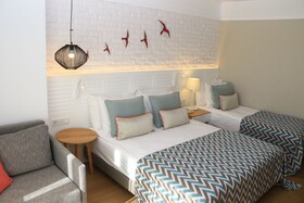 Akra Kemer