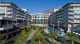 Akra Kemer