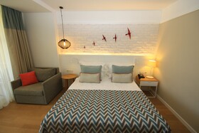 Akra Kemer