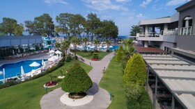 Akra Kemer