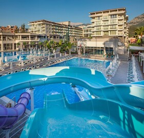Akra Kemer