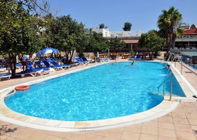 Armas Gül Beach