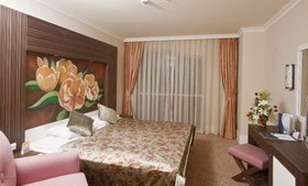 Crystal De Luxe Resort & Spa