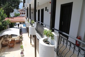 Derin Luxury Hotel