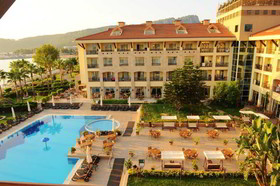 Fame Residence Kemer & Spa