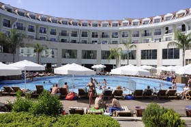 Meder Resort