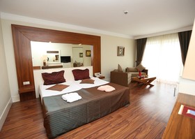 Meder Resort
