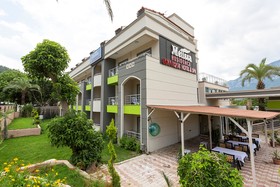Rich Melissa Hotel & SPA