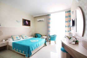 Daima Biz Hotel - Dolusu Aquapark Access
