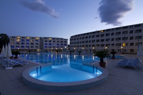 Daima Biz Hotel - Dolusu Aquapark Access