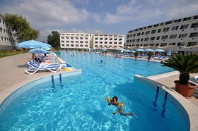 Daima Biz Hotel - Dolusu Aquapark Access