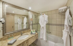 Starlight Resort Hotel