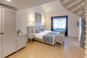 Starlight Resort Hotel