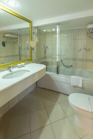 Starlight Resort Hotel