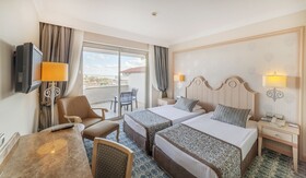 Starlight Resort Hotel