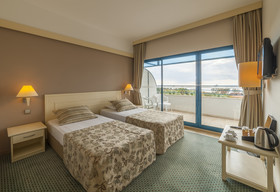 Sunrise Resort Hotel