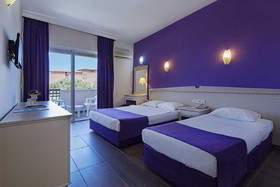 Club Turtas Beach Hotel