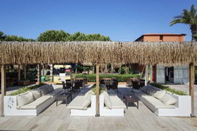 Club Turtas Beach Hotel