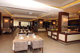 Insula Resort & Spa