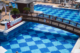 Quattro Beach Spa & Resort Hotel