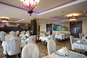 Quattro Beach Spa & Resort Hotel