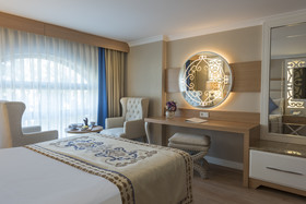 Quattro Beach Spa & Resort Hotel