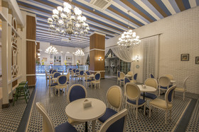 Quattro Beach Spa & Resort Hotel