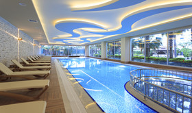 Royal Garden Suit Hotel