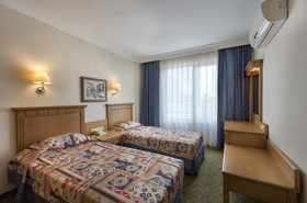 Royal Garden Suit Hotel