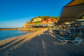Senza Garden Holiday Club