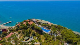 Senza Garden Holiday Club