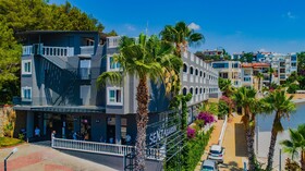 Senza Garden Holiday Club